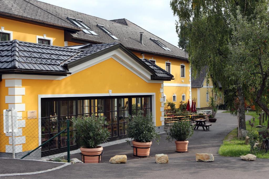 Perbersdorfer Heuriger Hotel Neuhofen an der Ybbs Ngoại thất bức ảnh