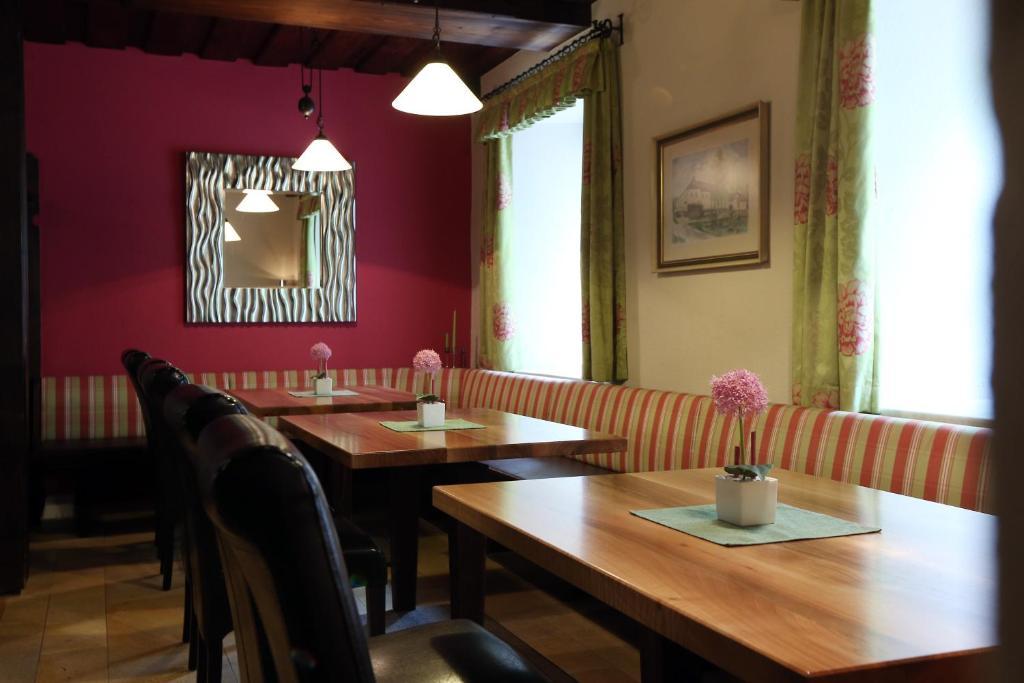 Perbersdorfer Heuriger Hotel Neuhofen an der Ybbs Ngoại thất bức ảnh