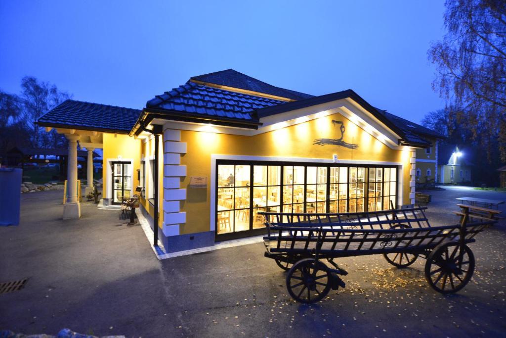 Perbersdorfer Heuriger Hotel Neuhofen an der Ybbs Ngoại thất bức ảnh